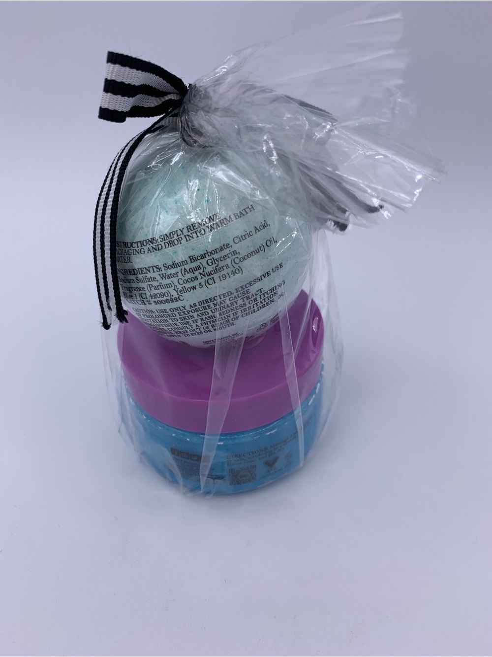 Bath Gift Set - Picture 4 of 4